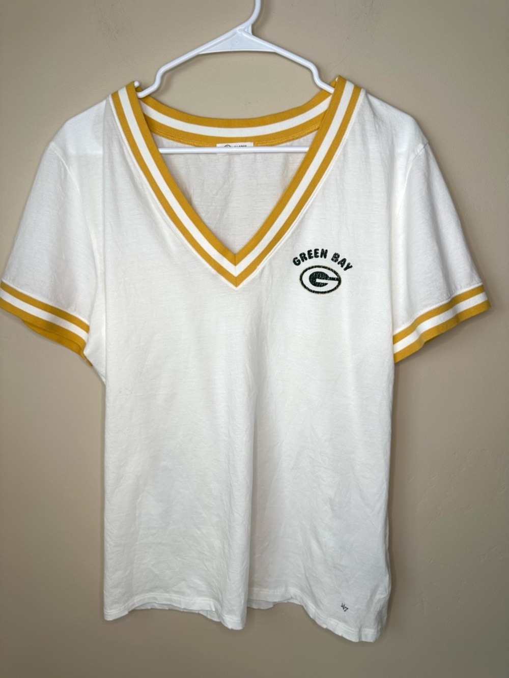 💚💛Green Bay Packers XL 47 Brand White Tee with Yellow Jersey Style Trim